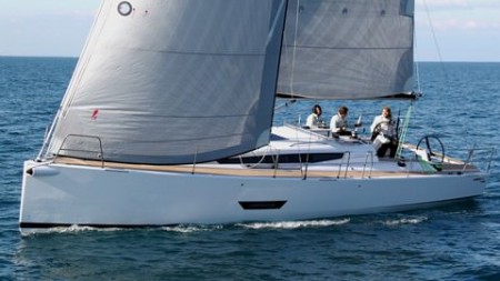 ELAN 400 YACHTS AND YACHTING TEST