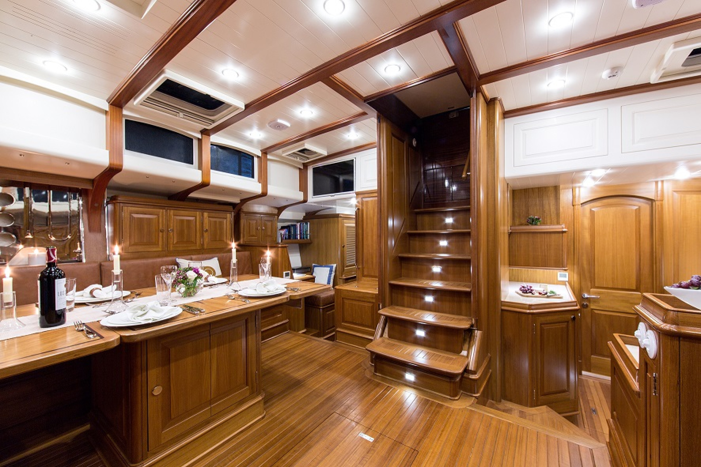 Tempus Fugit Saloon 2 med resolution